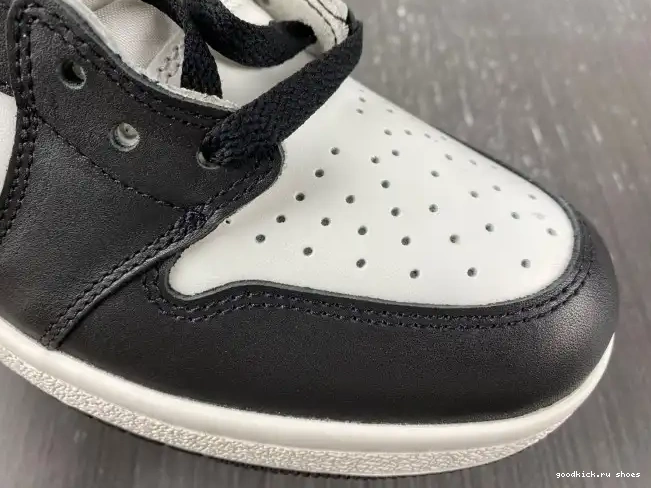 White BQ4422-001 (2023) Black Jordan 85 High Retro 1 0501